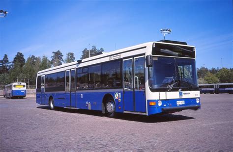 Автобус 402