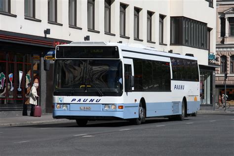 Автобус 402