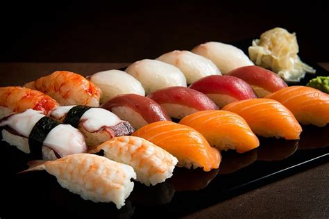 В чем разница между суши и роллами