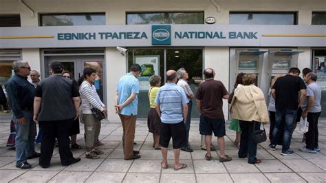 Какие банки закрылись на сегодняшний день
