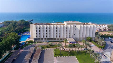 Отель bm beach hotel